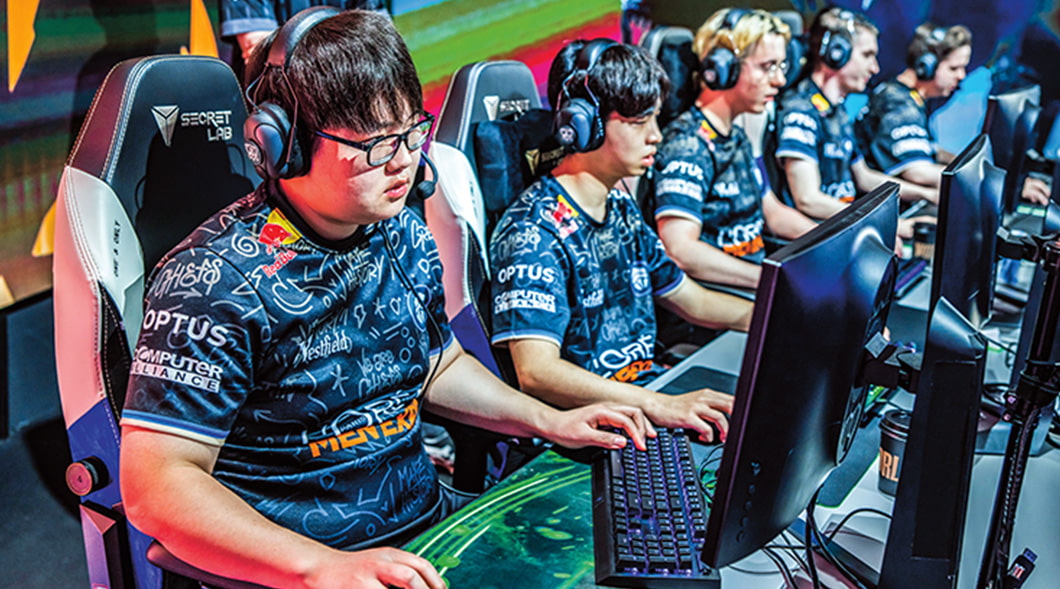 esports: Millions watch as others compete in online video gaming